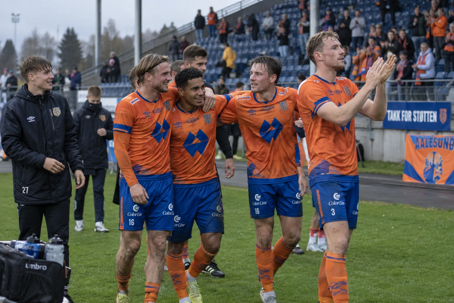 Aalesund har åtte kamper uten tap og er nummer to